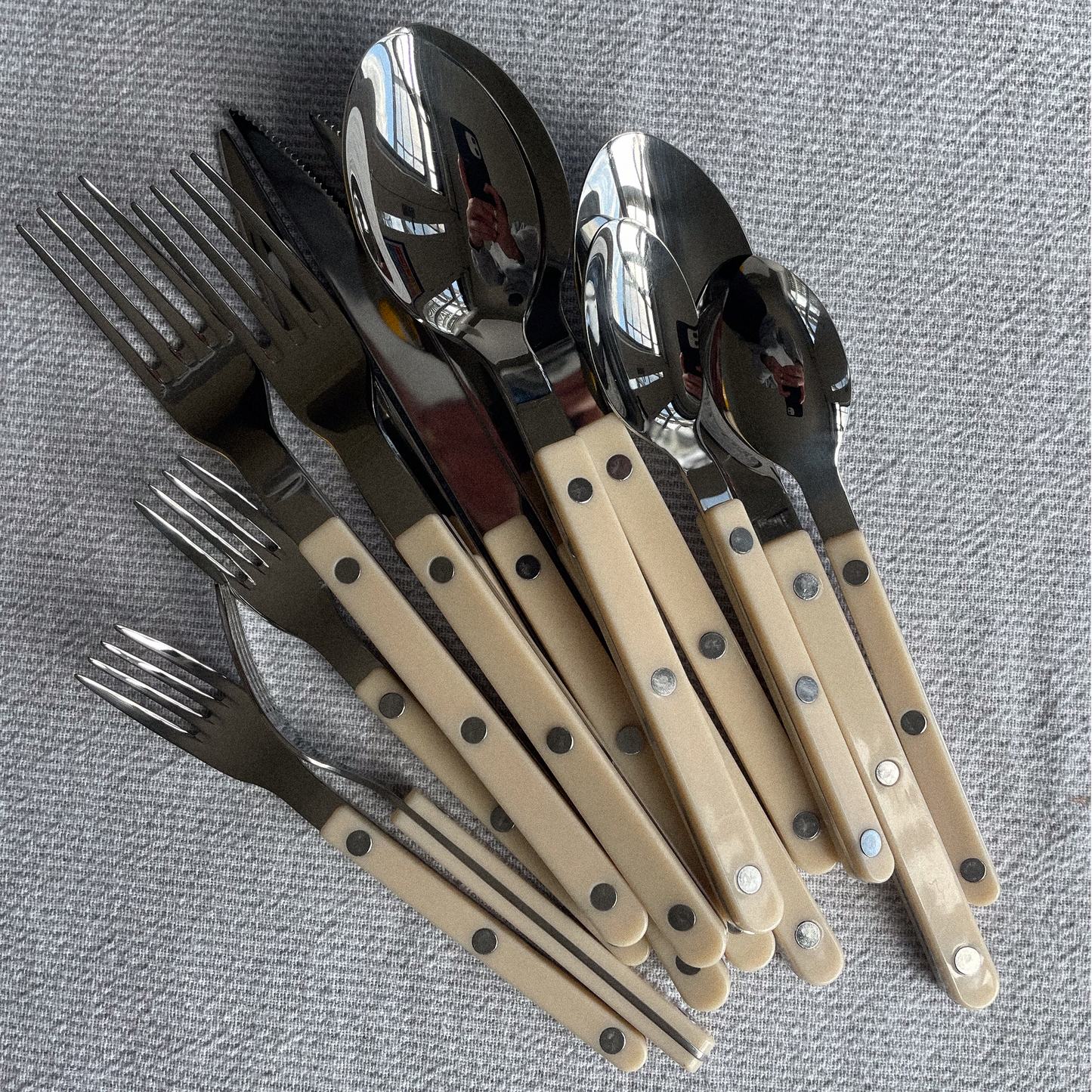 STAINLESS STEEL BISTRO CUTLERY SET