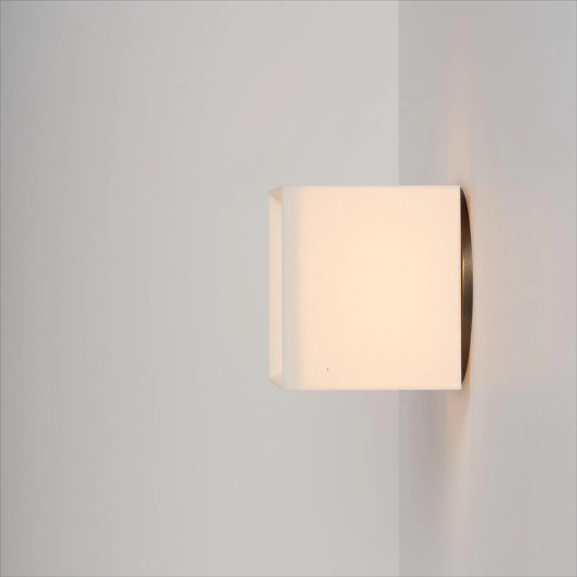 CUBE FABRIC WALL SCONCE