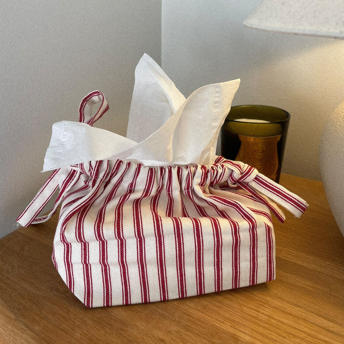 BURGUNDY STRIPED TISSUE COVER