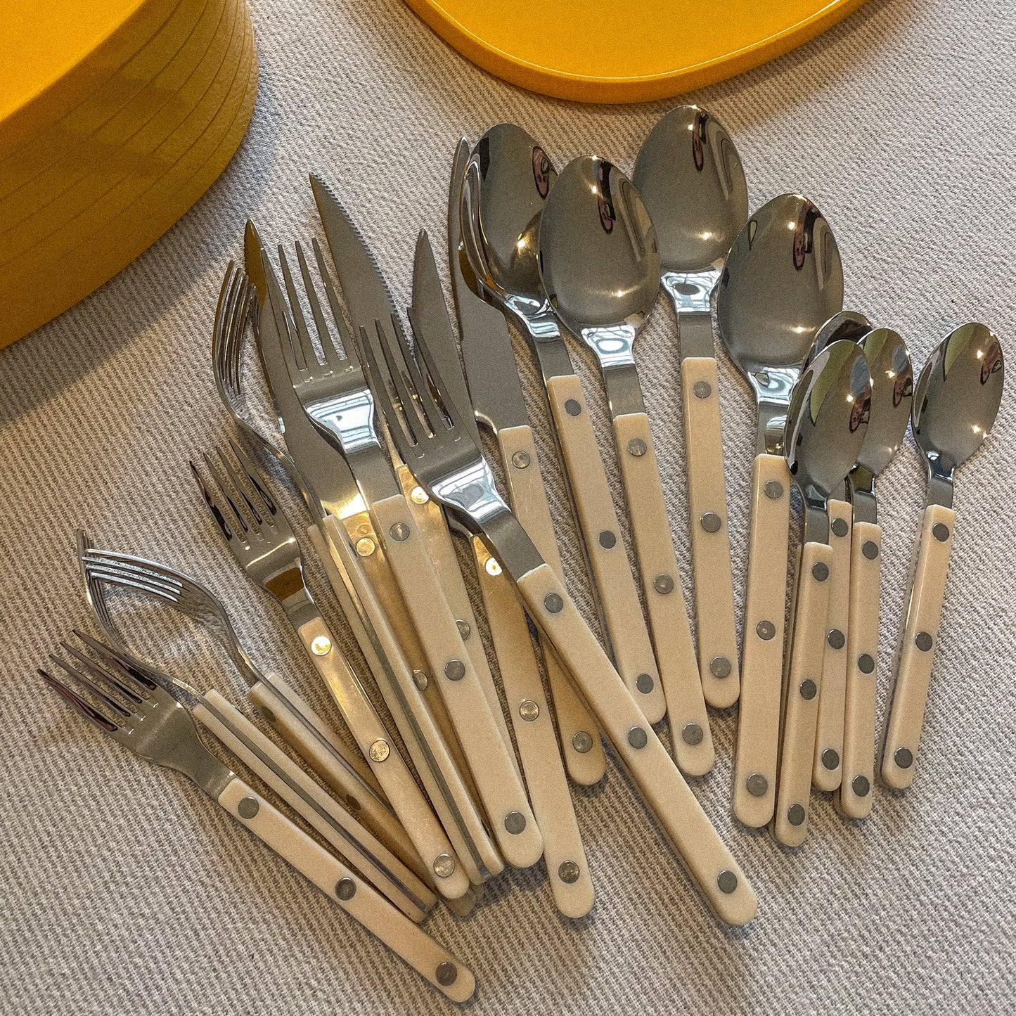 STAINLESS STEEL BISTRO CUTLERY SET