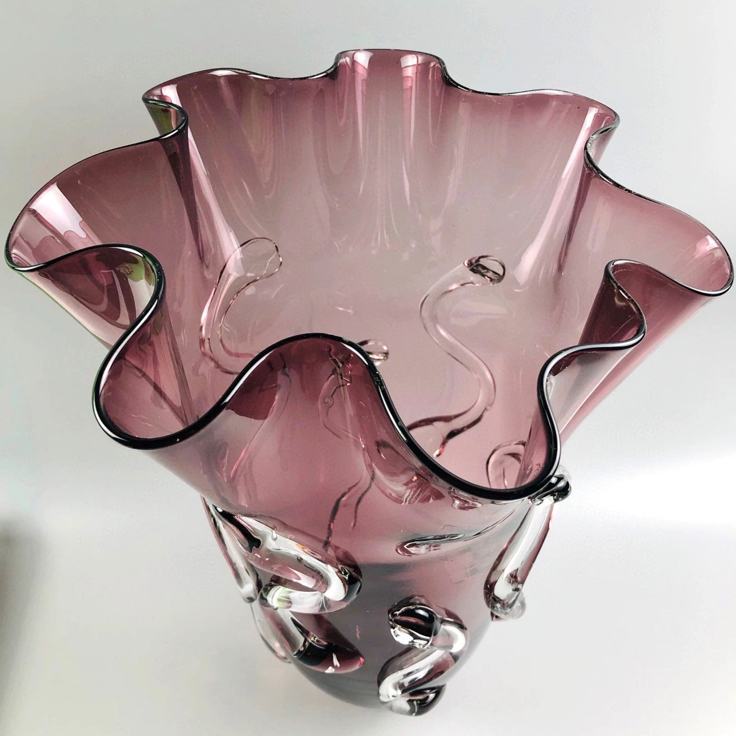 HANDBLOWN ART GLASS VASE
