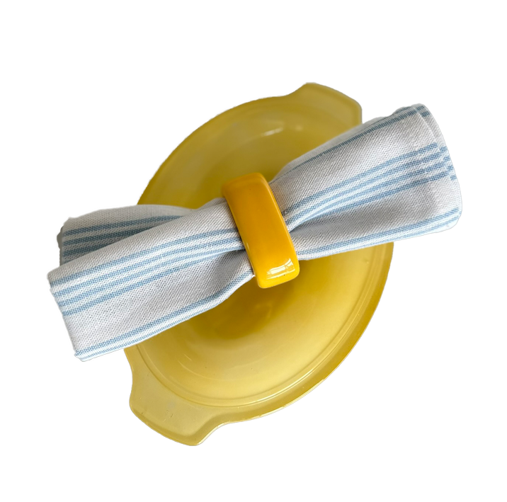 VINTAGE MID CENTURY YELLOW CERAMIC NAPKIN RINGS
